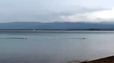 İznik'te Buzlu Gölde Yeni Yıl Sörfü!