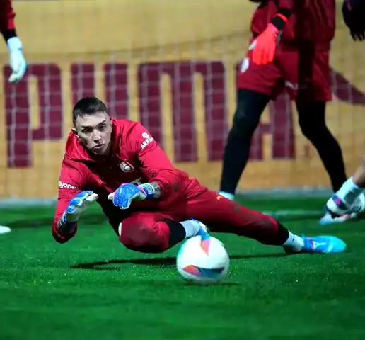 Galatasaray, Göztepe Maçına Hazırlıklarını Sürüyor